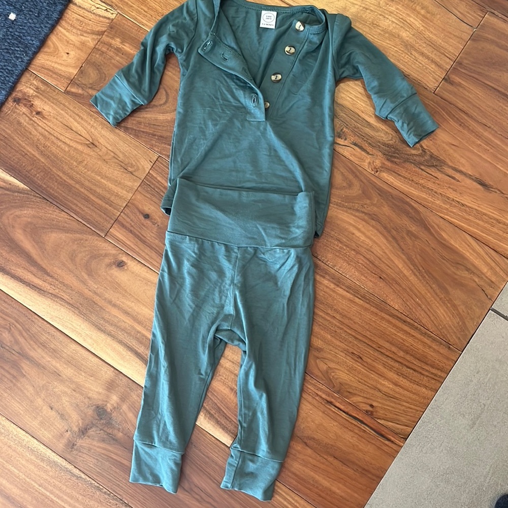 3-6 months Lou Lou  and company top and bottom set. Worn once